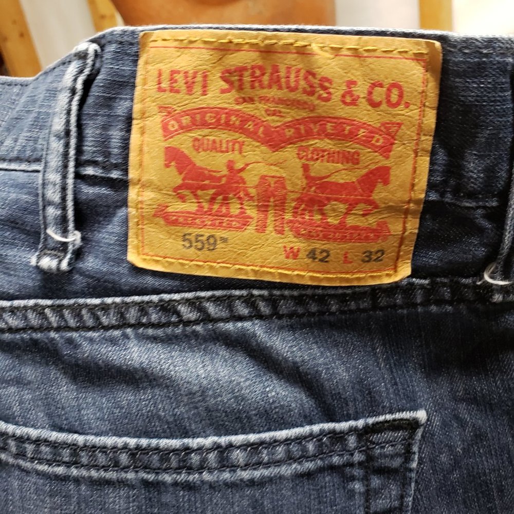 Levi 559 42x32